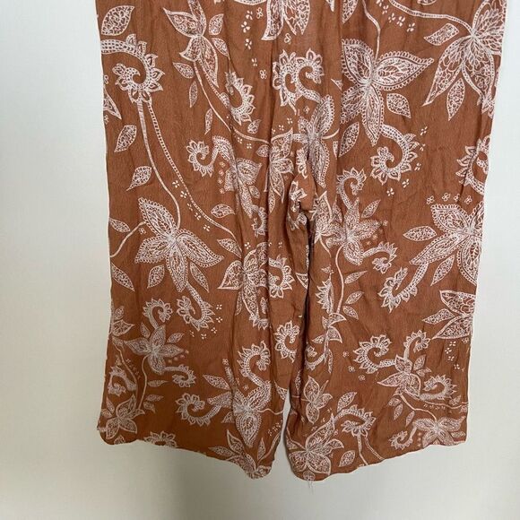 Minkpink Revolve Nusa Dua Off Shoulder Jumpsuit Paisley Print women’s size M - Picture 12 of 14